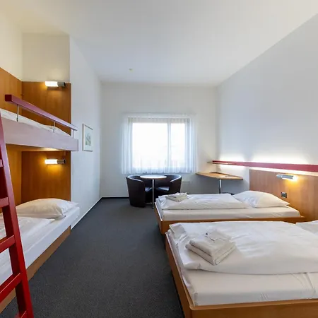 호텔 Schoenblick - Christliches Gaestezentrum 3*