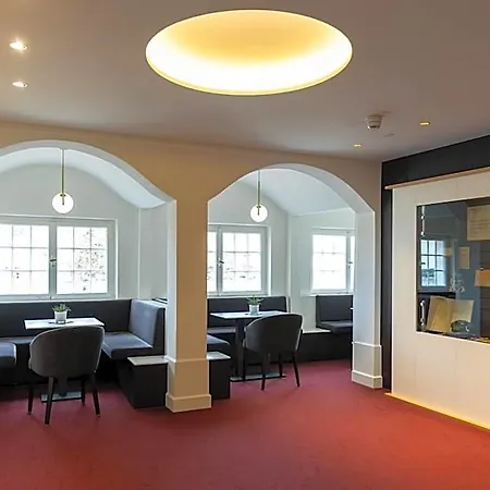 Schoenblick - Christliches Gaestezentrum Отель 3*