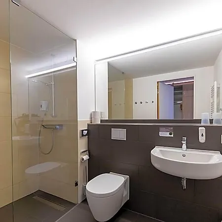 Schoenblick - Christliches Gaestezentrum Отель 3*
